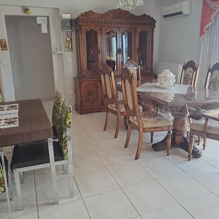 Delux 3 Bedroom Exceptional Location スパルティ