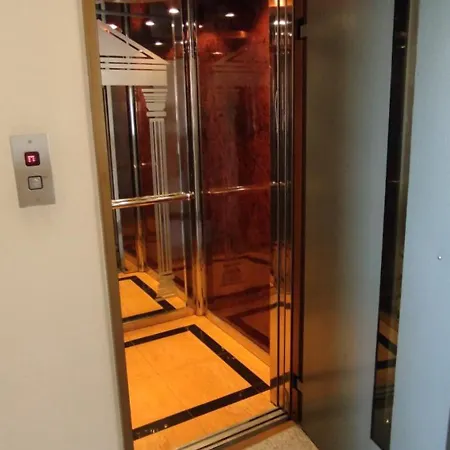 Delux 3 Bedroom Exceptional Location