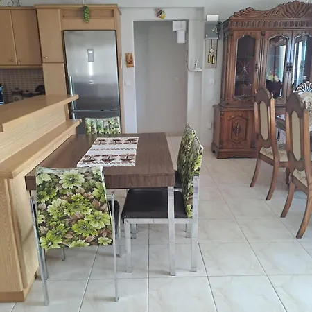 アパート Delux 3 Bedroom Exceptional Location スパルティ