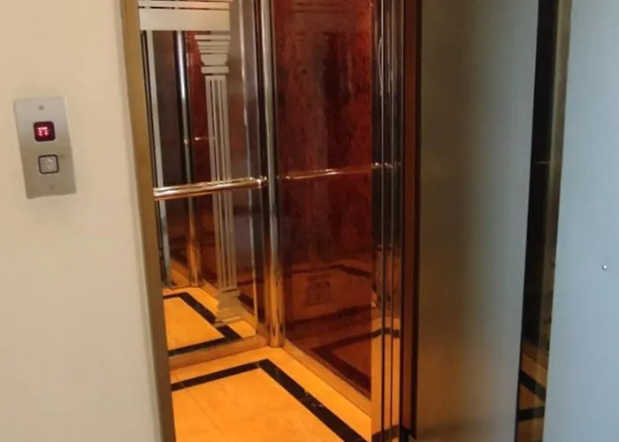 Delux 3 Bedroom Exceptional Location