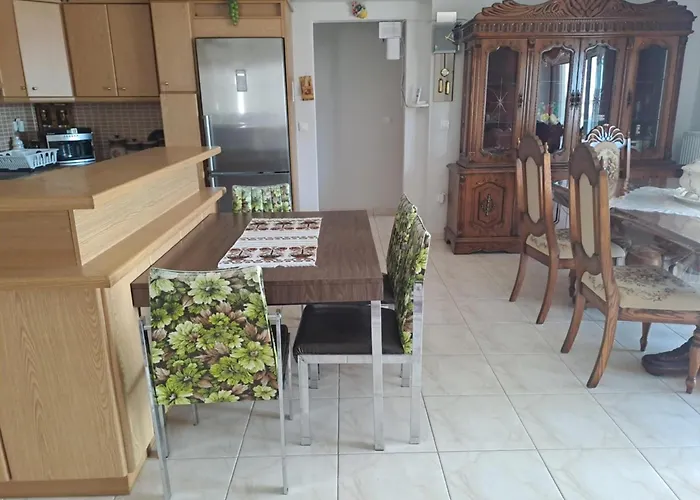Apartamento Delux 3 Bedroom Exceptional Location Sparta