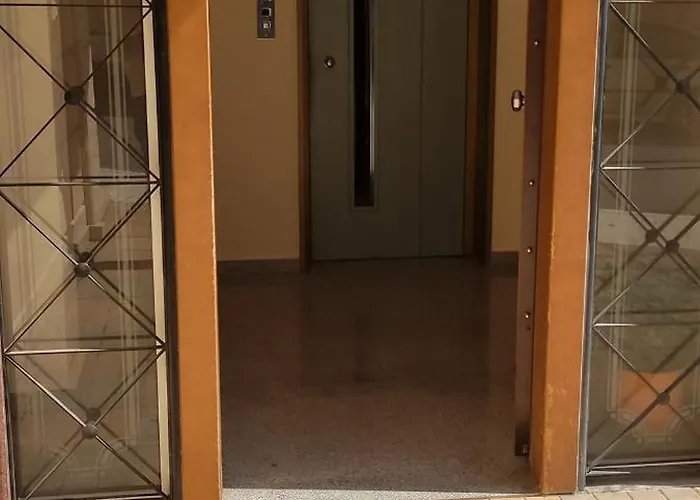 Delux 3 Bedroom Exceptional Location * Sparta