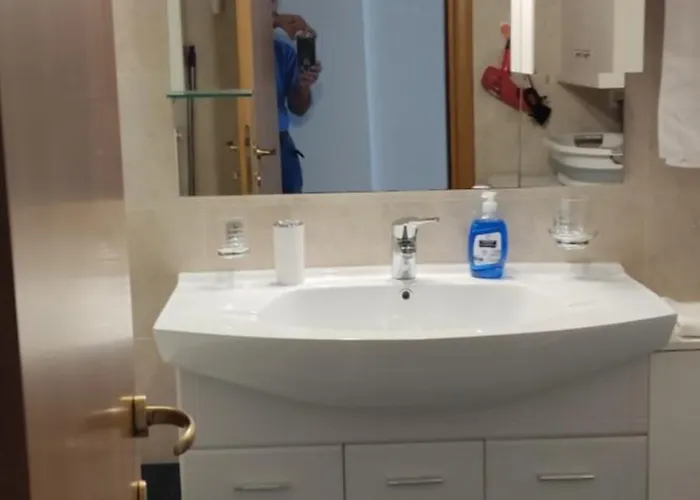 Delux 3 Bedroom Exceptional Location